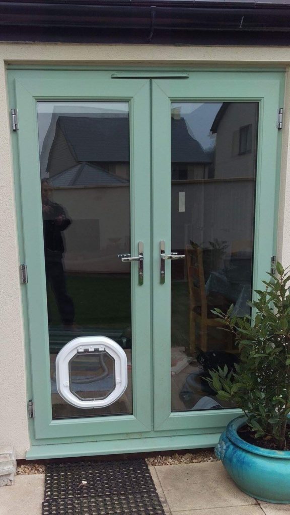 patio doors with cat flap